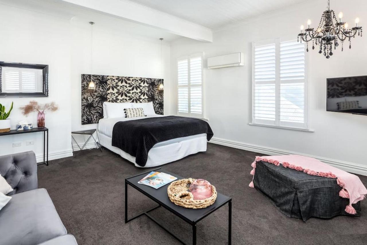 Altitude Studio Apartment Martinborough Exterior photo